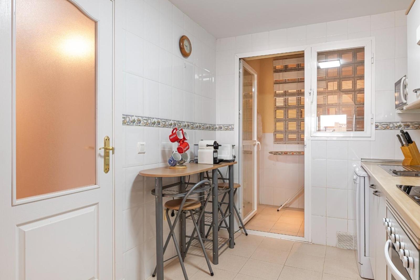Apartamento Acogedor Con Vista Al Mar Malaga Luaran gambar