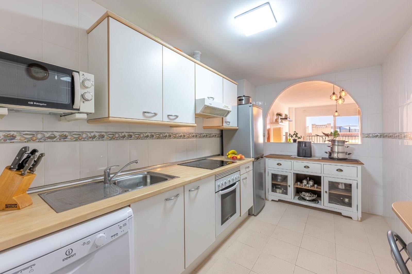 Apartamento Acogedor Con Vista Al Mar Malaga Luaran gambar